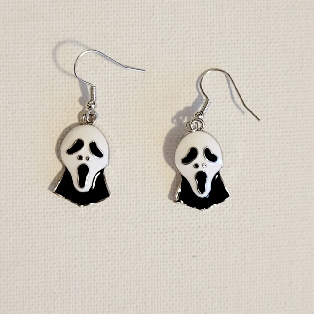 Silver tone Scream Ghost Face earrings Halloween